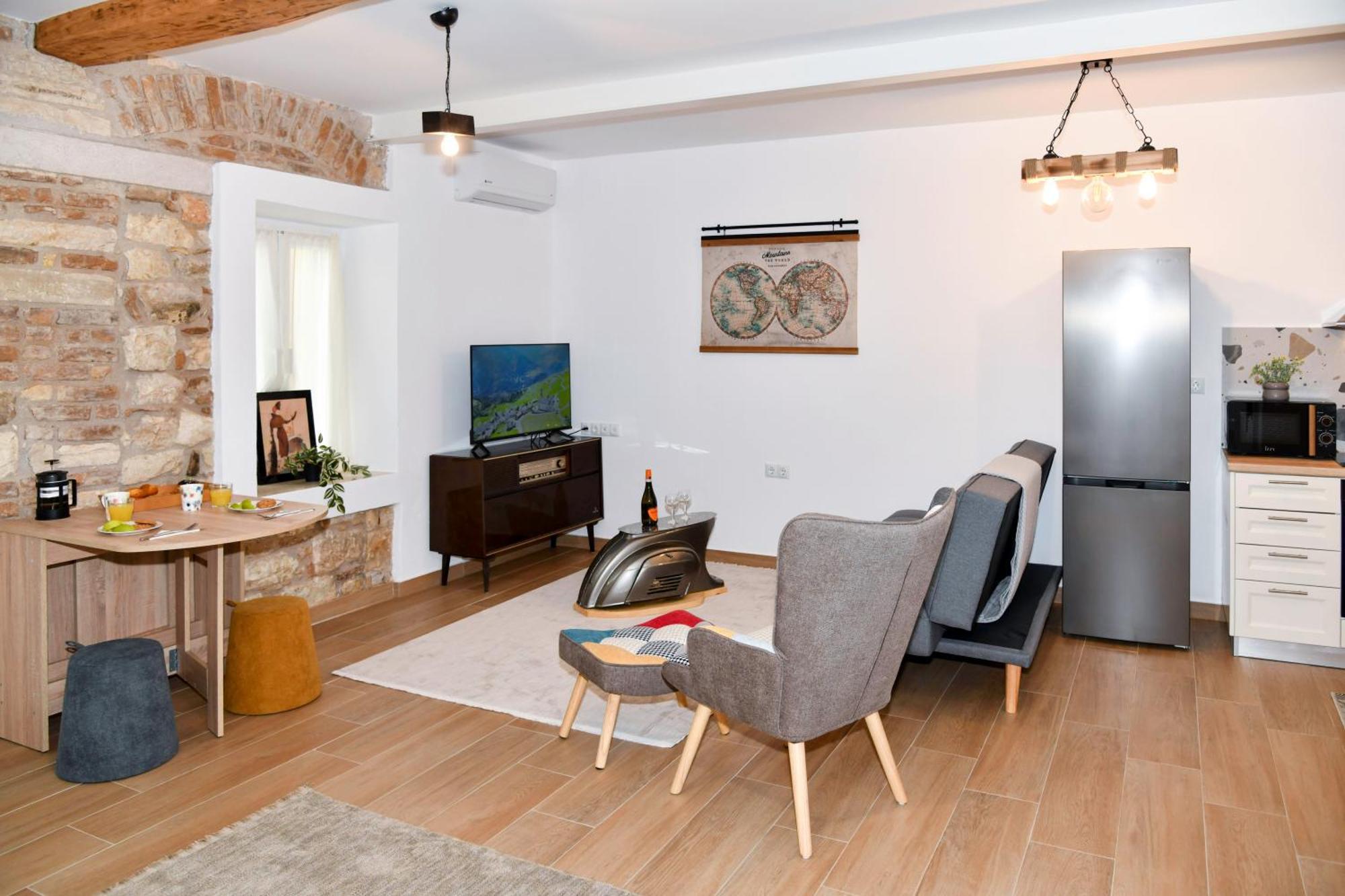 Captain Theo'S Modern Apartment Maria เลฟคิมมี ภายนอก รูปภาพ