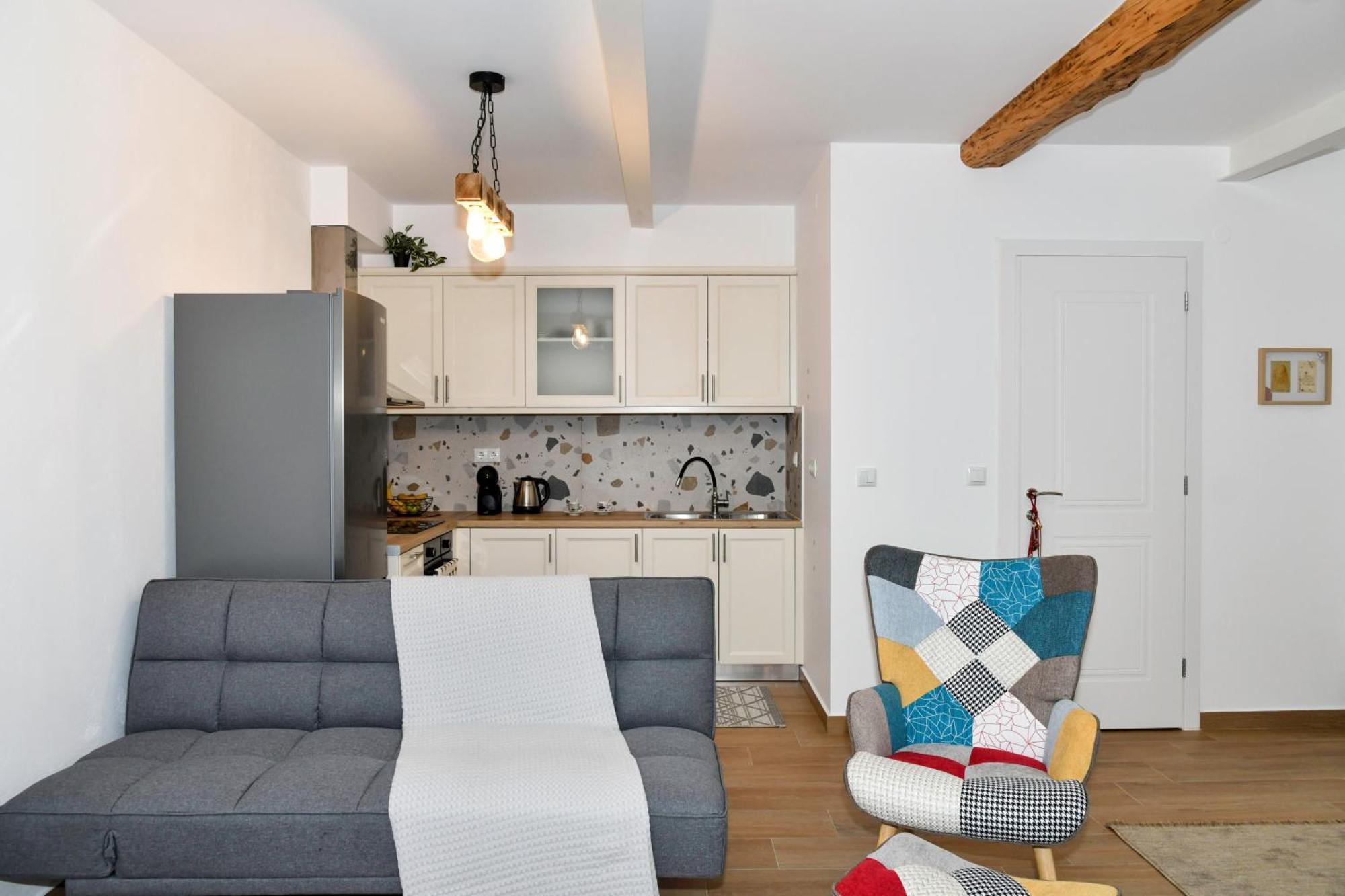 Captain Theo'S Modern Apartment Maria เลฟคิมมี ภายนอก รูปภาพ