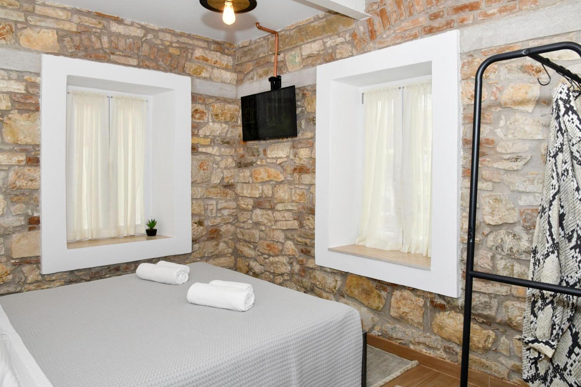 Captain Theo'S Modern Apartment Maria เลฟคิมมี ภายนอก รูปภาพ
